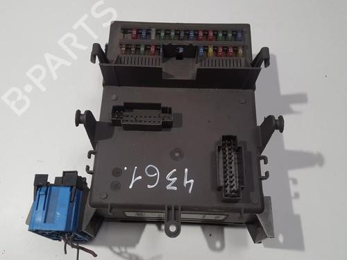 Used Fuse box Fuse box RENAULT ESPACE IV (JK0/1_) 2.2 dCi (JK0H) (150 hp) 33504767 33504767
