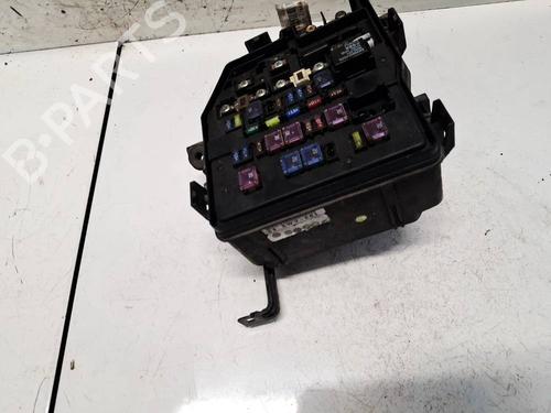 Used Fuse box Fuse box 32915498 32915498