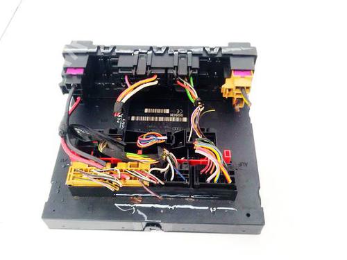 Used Electronic module Electronic module VW GOLF V (1K1) 1.4 TSI (122 hp) 35049852 35049852