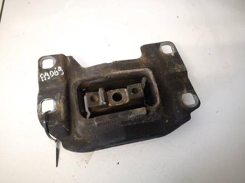 Used Engine mount Engine mount VOLVO V50 (545) 2.0 D (136 hp) 32942305 32942305