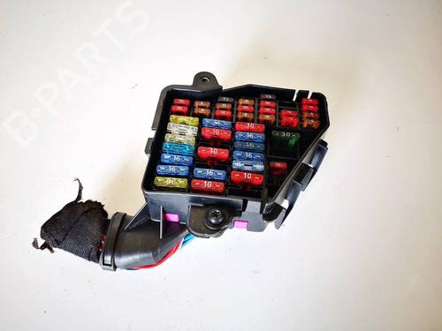 Used Fuse box AUDI A3 (8L1) 1.6 (101 hp) 32566818