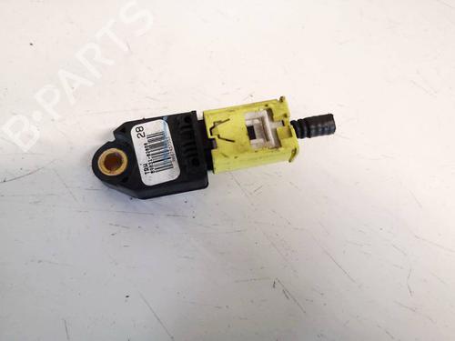 Used Electronic module Electronic module TOYOTA AURIS (_E15_) 1.4 D-4D (NDE150_, NDE150R) (90 hp) 32587758 32587758