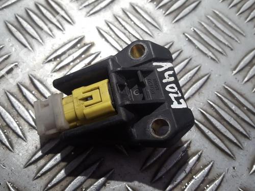 Used Electronic module Electronic module TOYOTA RAV 4 II (_A2_) 2.0 D 4WD (CLA20_, CLA21_, CLA20R, CLA21R) (116 hp) 33500696 33500696