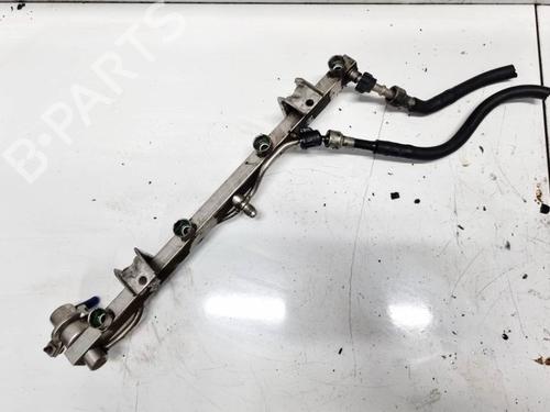 Rampa inyectora Rampa inyectora SAAB 9-5 (YS3E) 2.3 t (170 hp) 35133904 35133904
