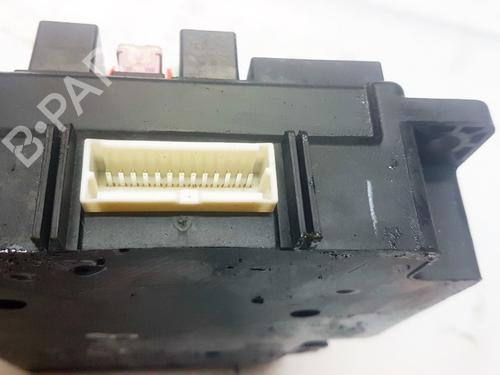 Fuse box CITROËN C-CROSSER (VU_, VV_) 2.2 HDi | BP33102772E1 - Image 2
