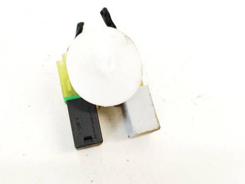 Used Fuse box Fuse box TOYOTA AVENSIS (_T25_) 2.0 D-4D (CDT250_, CDT250R) (116 hp) 34530101 34530101
