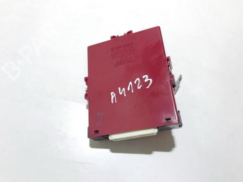 electronic-module-toyota-prius-liftback-_w2_-2003-2004-2005-2006-2007-2008-2009-2010-33501189 main image