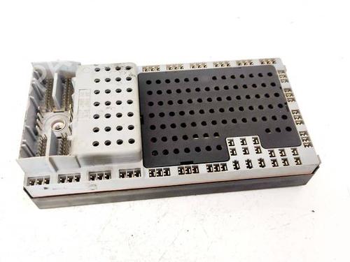 Used Fuse box Fuse box MERCEDES-BENZ E-CLASS (W211) E 220 CDI (211.006) (136 hp) 32948920 32948920