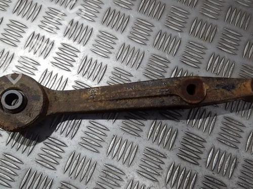 Used Engine mount Engine mount TOYOTA HILUX VII Pickup (_N1_, _N2_, _N3_) 2.5 D-4D (KUN15, KUN35) (144 hp) 33498354 33498354