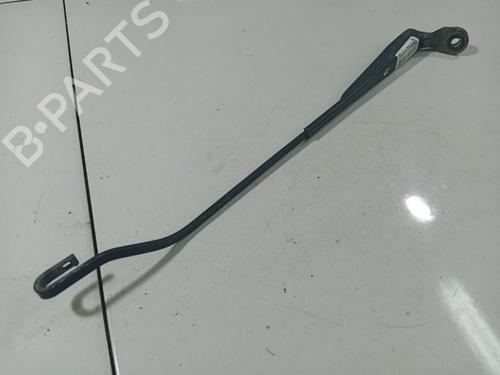 Used Front windshield wiper arm Front windshield wiper arm 39456825 39456825