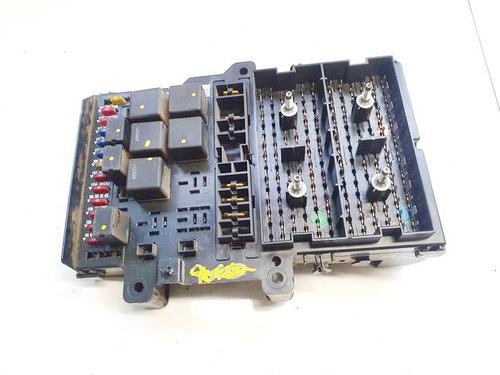 Used Fuse box Fuse box CHRYSLER VOYAGER / GRAND VOYAGER III (GS_, NS_) 2.0 i (133 hp) 32548183 32548183