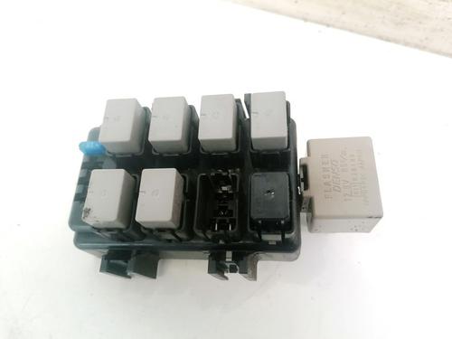 Used Fuse box Fuse box SUBARU LEGACY IV (BL) 2.5 AWD (BL9) (165 hp) 32899477 32899477