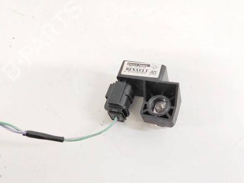 Used Electronic module Electronic module RENAULT MEGANE II (BM0/1_, CM0/1_) 1.6 16V (BM0C, CM0C) (113 hp) 32928784 32928784