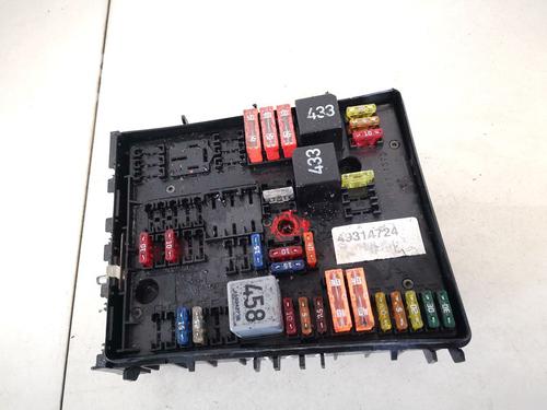 Used Fuse box Fuse box VW GOLF V (1K1) 1.4 FSI (90 hp) 32900427 32900427