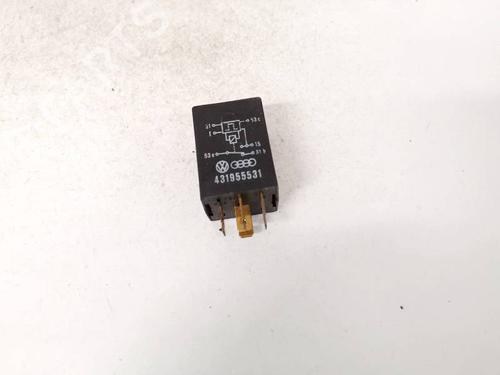 Used Electronic sensor Electronic sensor AUDI 80 B3 Saloon (893, 894, 8A2) 1.8 (75 hp) 32918149 32918149