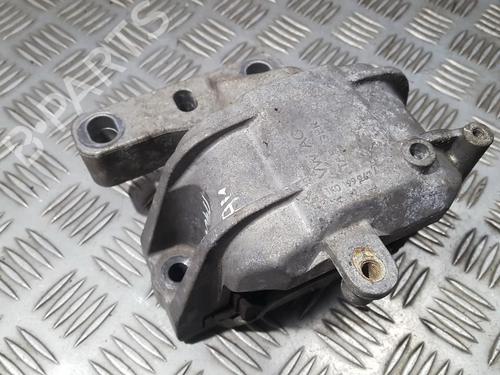 Used Engine mount Engine mount SKODA OCTAVIA II (1Z3) 2.0 TDI (140 hp) 33502402 33502402