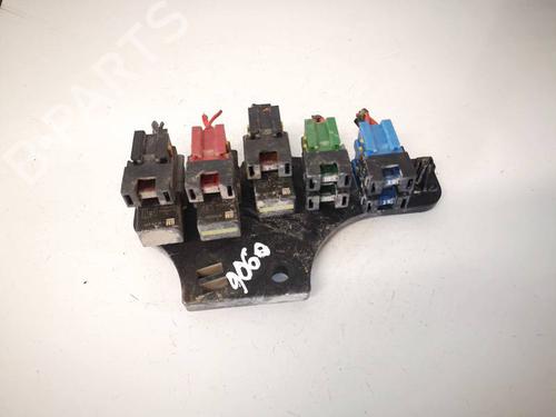 Used Fuse box Fuse box OPEL ZAFIRA / ZAFIRA FAMILY B (A05) 1.9 CDTI (M75) (120 hp) 32945709 32945709