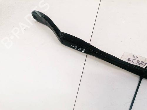 front-windshield-wiper-arm-volvo-v50-545-2003-2004-2005-2006-2007-2008-2009-2010-2011-2012-32927574 main image