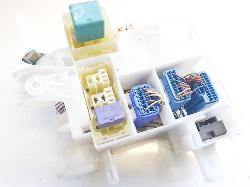 Fuse box TOYOTA COROLLA (_E12_) 2.0 D-4D (CDE120R, CDE120L_) | BP32965411E1 - Image 2
