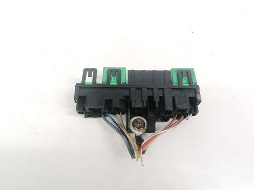 fuse-box-ford-focus-ii-da_-hcp-dp-2004-2005-2006-2007-2008-2009-2010-2011-2012-2013-33090513 main image