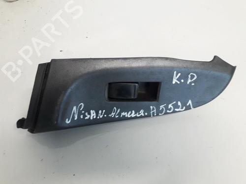 switch-nissan-almera-ii-hatchback-n16-2000-33073955 main image