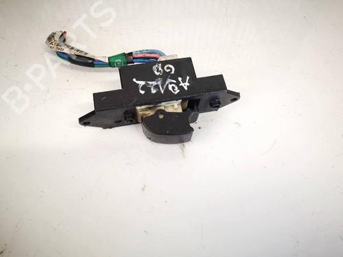 switch-mitsubishi-asx-ga_w_-2009-32967698 main image