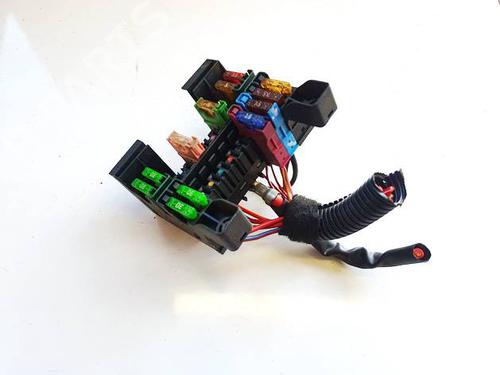 Used Fuse box MERCEDES-BENZ E-CLASS (W211) E 200 CDI (211.004) (102 hp) 32574871