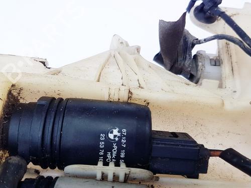 Used Washer pump Washer pump BMW 3 (E90) 320 d (177 hp) 35877234 35877234