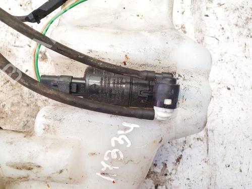Used Washer pump Washer pump RENAULT CLIO II (BB_, CB_) 1.5 dCi (B/CB07) (65 hp) 35491583 35491583