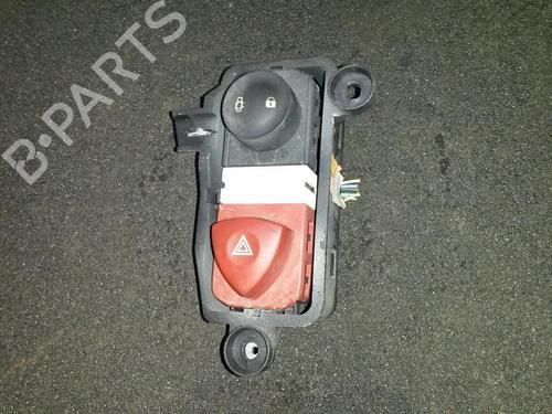 Used Warning switch Warning switch RENAULT SCÉNIC II (JM0/1_) 1.6 (JM0C, JM0J, JM1B) (113 hp) 35648382 35648382