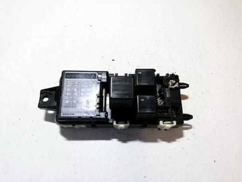 Used Fuse box Fuse box VOLVO V40 Estate (645) 1.9 DI (95 hp) 33507104 33507104
