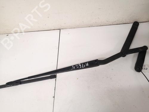 Used Front windshield wiper arm Front windshield wiper arm 32890834 32890834