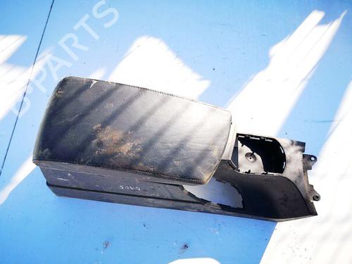 Used Armrest / Center console Armrest / Center console BMW X3 (E83) 2.0 d (150 hp) 35634009 35634009
