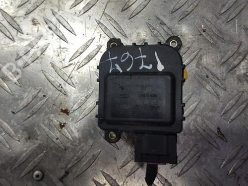 electronic-module-vw-passat-b55-3b3-2000-2001-2002-2003-2004-2005-33482752 main image