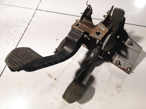 Pedal Pedal PEUGEOT 1007 (KM_) 1.4 HDi (68 hp) 36685538 36685538