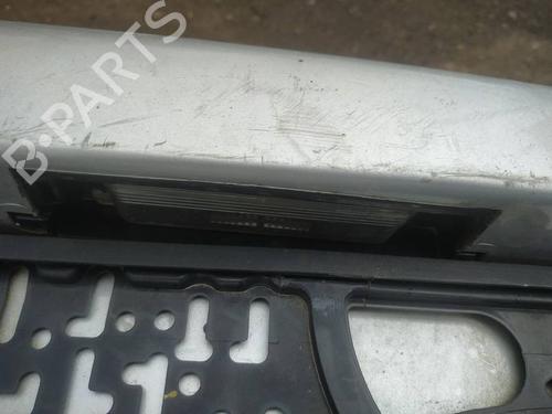 licence-plate-light-toyota-yaris-_p1_-1999-2000-2001-2002-2003-2004-2005-35016402 main image