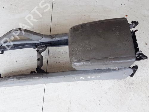 Used Armrest / Center console Armrest / Center console 35627298 35627298