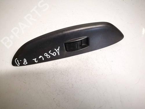 Used Switch Switch TOYOTA YARIS (_P1_) 1.0 (SCP10_, SCP10R) (68 hp) 32612902 32612902