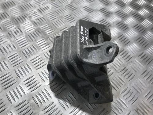 Used Engine mount Engine mount OPEL VECTRA C (Z02) 1.9 CDTI (F69) (150 hp) 33494253 33494253