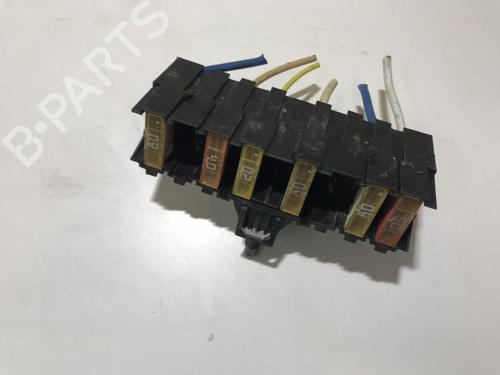 fuse-box-citroen-c5-iii-rd_-2008-2009-2010-2011-2012-2013-2014-2015-2016-2017-33500688 main image