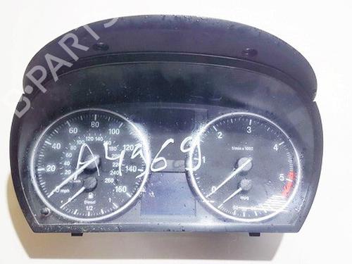Used Instrument cluster Instrument cluster BMW 3 (E90) 320 d (177 hp) 35872109 35872109