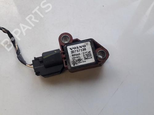 Used Electronic module Electronic module VOLVO C30 (533) 2.0 D (136 hp) 33513104 33513104