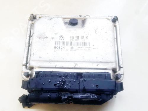 Used Engine control unit (ECU) Engine control unit (ECU) SKODA ROOMSTER (5J7) 1.4 TDI (80 hp) 33526832 33526832
