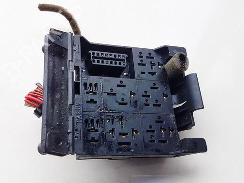 Used Fuse box Fuse box OPEL OMEGA B (V94) 2.2 16V (F69, M69, P69) (144 hp) 33525455 33525455