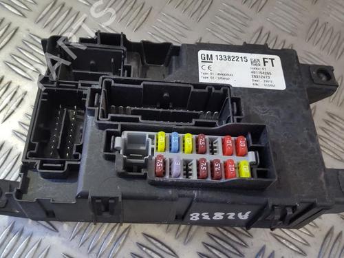 Used Fuse box Fuse box OPEL CORSA D (S07) 1.0 (L08, L68) (65 hp) 33493170 33493170