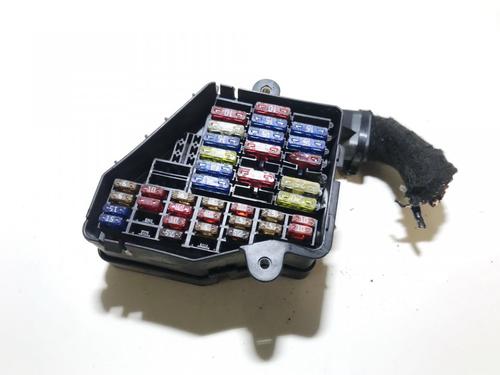 Used Fuse box Fuse box VW GOLF IV (1J1) 1.4 16V (75 hp) 33511494 33511494