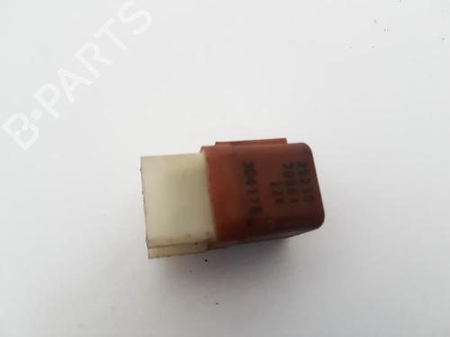 other-nissan-primera-hatchback-p12-2002-33504760 main image