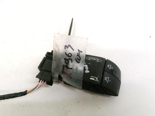 Used Steering wheel controls Steering wheel controls 35424159 35424159