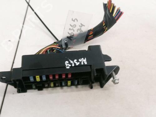 Used Fuse box Fuse box MAZDA 2 (DY) 1.4 (80 hp) 33082545 33082545