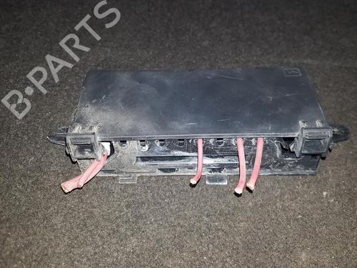 Used Fuse box Fuse box 33479960 33479960